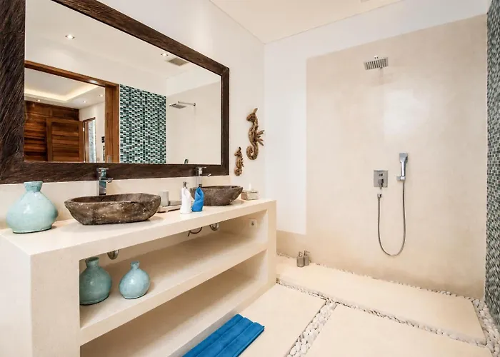 Villa Walk To The From Luxury Designer Seminyak