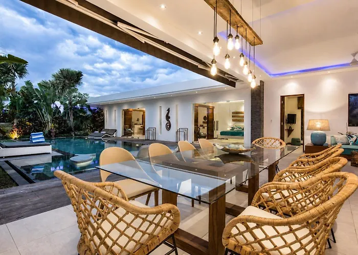 Walk To The Beach From Luxury Designer Villa * 塞米亚克